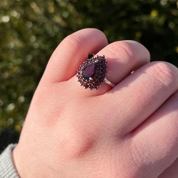 Garnet Engagement Ring - Picture 5 of 6